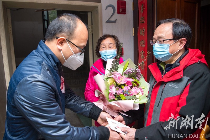 多特蒙德内部会议纪要流出——窗口期门线救险，欧联使命明确，医务组通报恢复